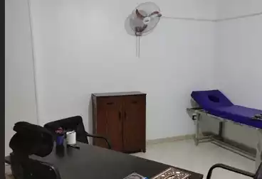 Room in Clinic For rent - floor 1