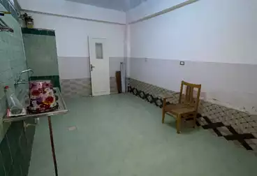 إداري للإيجار - 3 غرف - بالدور 0