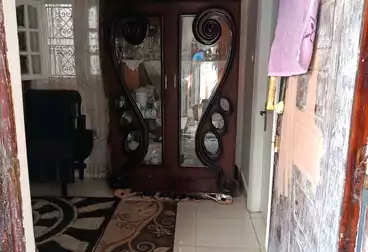 House / Home For sale - 6 rooms