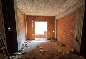 شقق للبيع - 4 غرف - بالدور 1