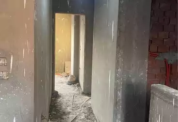 شقق للبيع - 3 غرف - بالدور 8