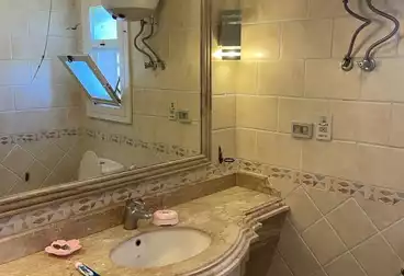 فلل للبيع - 5 غرف