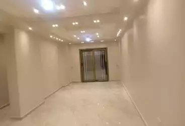 شقق للإيجار - 3 غرف - بالدور 0