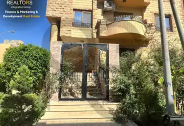 Villas For sale - 6 rooms