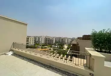 ستوديو للإيجار - 1 غرف - بالدور 4