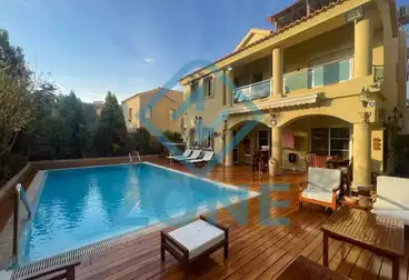 Villas For sale - 5 rooms