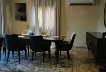 Furnished Apartment For sale - 3 rooms - floor 10