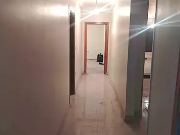 شقق للبيع - 3 غرف - بالدور 8