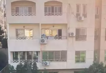 عقارات للبيع - 3 غرف - بالدور 0