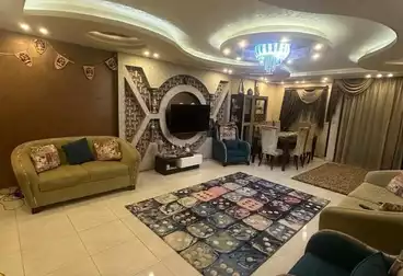 شقق مفروشة للبيع - 3 غرف - بالدور 8