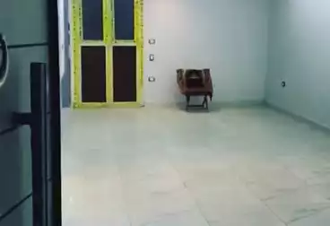 شقق للبيع - 3 غرف - بالدور 0