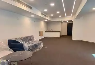 Administrative For rent - 3 rooms - floor 4