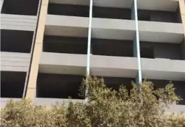 Apartments For sale - 3 rooms - floor 8