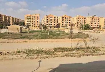 شقق للبيع - 3 غرف - بالدور 1