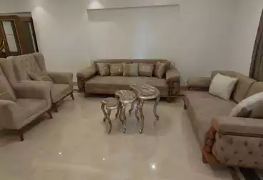 Apartments For sale - 4 rooms - floor 8