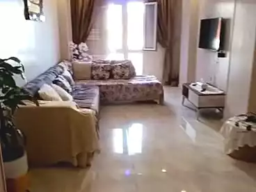شقق للبيع - 3 غرف - بالدور 0