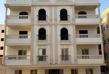 شقق للبيع - 3 غرف - بالدور 1