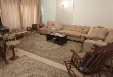 شقق للبيع - 3 غرف - بالدور 1