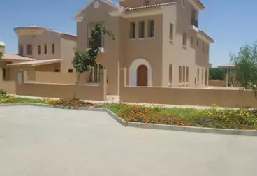 فيلا منفصلة للبيع - 4 غرف
