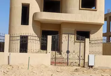 فلل للبيع - 6 غرف