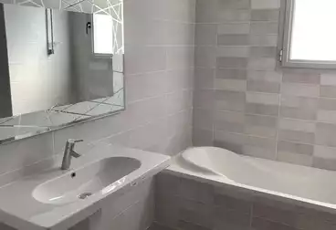 Furnished Apartment For rent - 2 rooms - floor 5