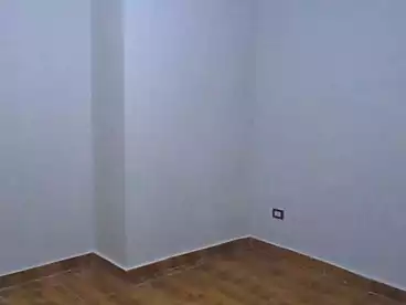 Apartments For sale - 3 rooms - floor 10