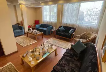 Apartments For sale - 5 rooms - floor 7