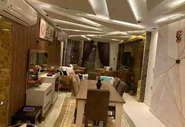إداري للإيجار - 3 غرف - بالدور 3