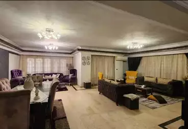 شقق للبيع - 3 غرف - بالدور 8