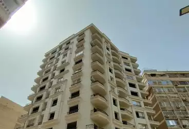 Apartments For sale - 3 rooms - floor 3