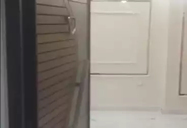 شقق للبيع - 3 غرف - بالدور 1