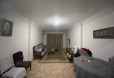 شقق مفروشة للبيع - 3 غرف - بالدور 5