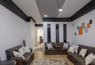 مكاتب للإيجار - 5 غرف - بالدور 3
