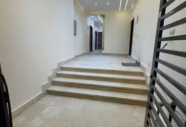 Apartments For sale - 3 rooms - floor 2