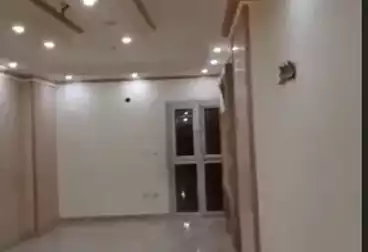 شقق للبيع - 3 غرف - بالدور 1