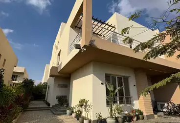 Twin House For sale - 5 rooms