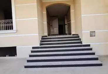 شقق للبيع - 3 غرف - بالدور 1