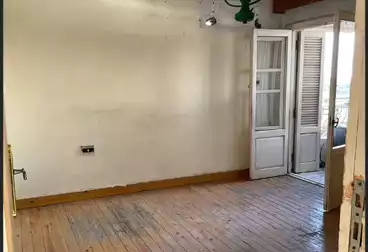 Apartments For sale - 2 rooms - floor 8