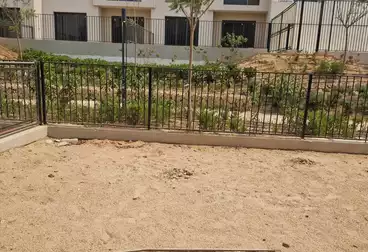 تاون هاوس للبيع - 5 غرف