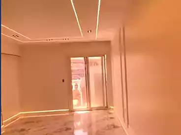 شقق للبيع - 3 غرف - بالدور 10