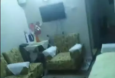 شقق للبيع - 5 غرف - بالدور 1