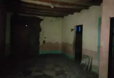 House / Home For sale - 4 rooms