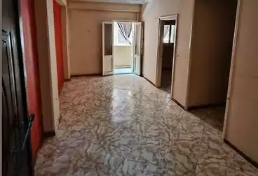 شقق للبيع - 3 غرف - بالدور 1