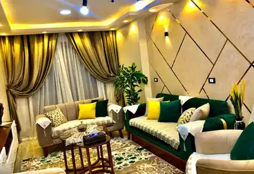 شقق للبيع - 3 غرف - بالدور 1