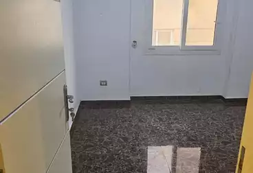 undefined undefined - 2 rooms - floor 1