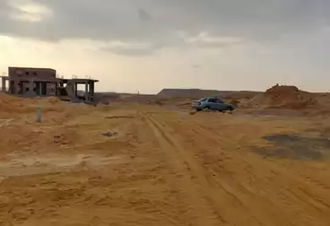 أرض تجارية للبيع