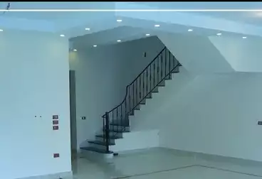 فلل للإيجار - 4 غرف
