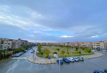 Apartments For sale - 5 rooms - floor 2