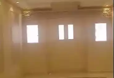 شقق للبيع - 3 غرف - بالدور 4