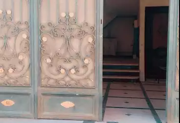 Building For sale - 3 rooms